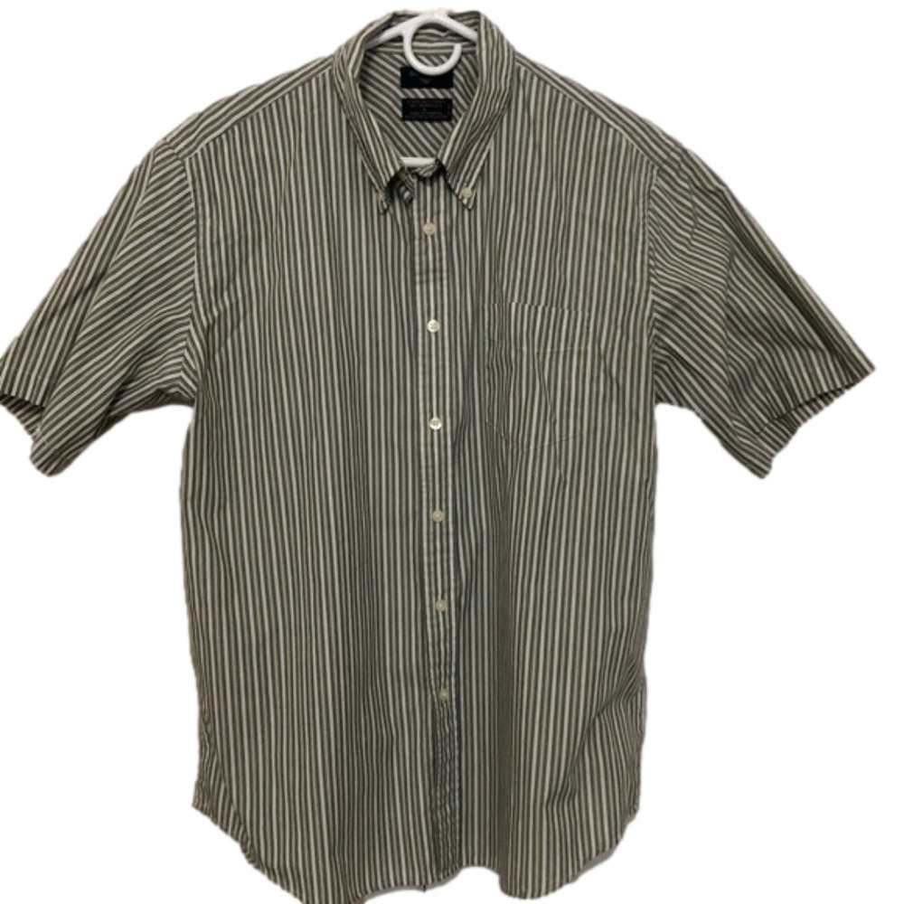 Dockers No Wrinkles Stain Defender Button Down One Pocket